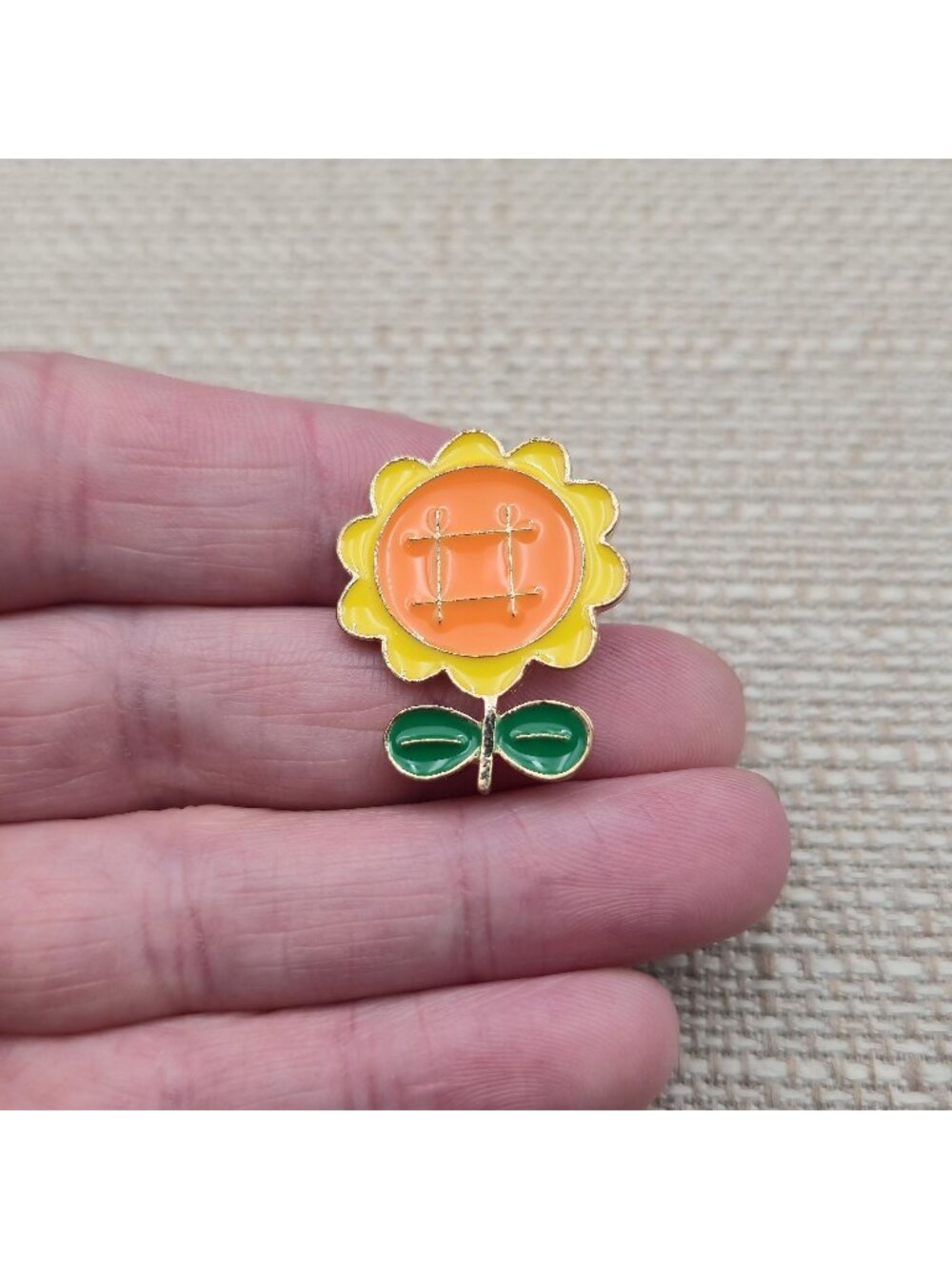 Cute Yellow Sunflower Nature Enamel Lapel Pin A9124